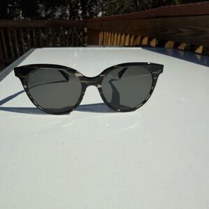 Raen sunglasses with case